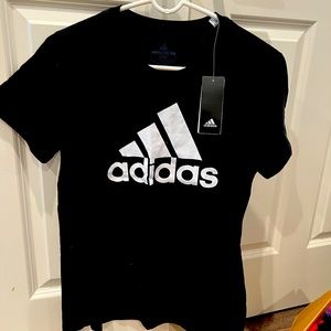 Adidas women t shirt, NWT, size M